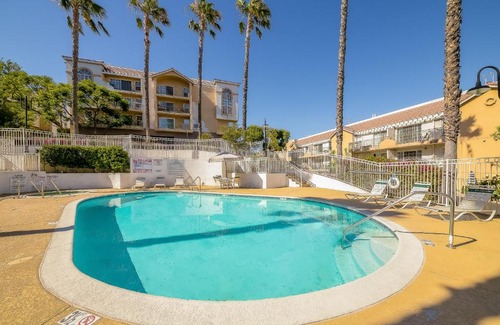 Los Angeles Apartment | Oasis in the City