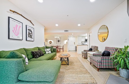 Los Angeles Apartment | Oasis in the City