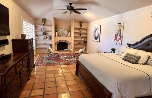 Odessa House | Oasis in the desert
