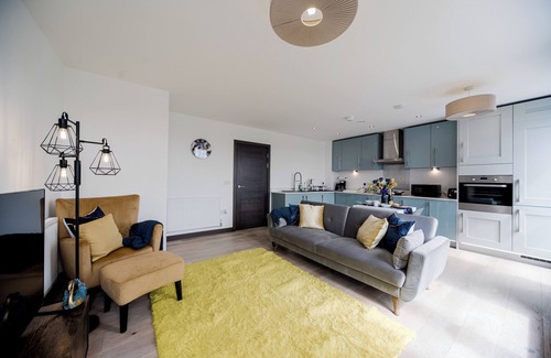 Dartford Apartment | Oasis London|Bluewater|Station