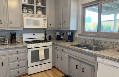 Twentynine Palms House | Oasis of Mara Home- Joshua Tree N.P. - Heated Pool