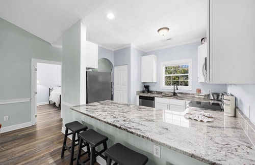 Little River Condo | Oasis on Hibiscus: 2 Bedroom Condo