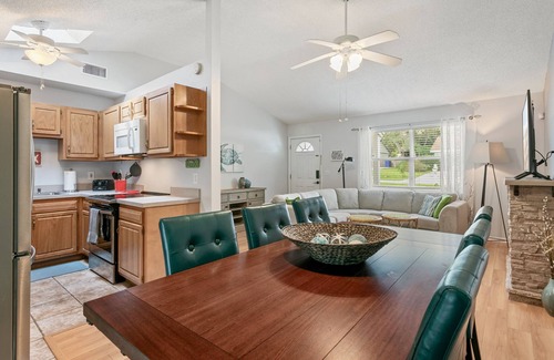 St. Augustine House | Oasis Pool House! Close to DT, Beach & Boat ramp. Pet-Friendly!