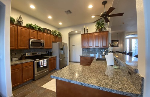Bullhead City House | Oasis Resort Home Music
