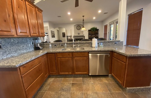 Bullhead City House | Oasis Resort Home Music