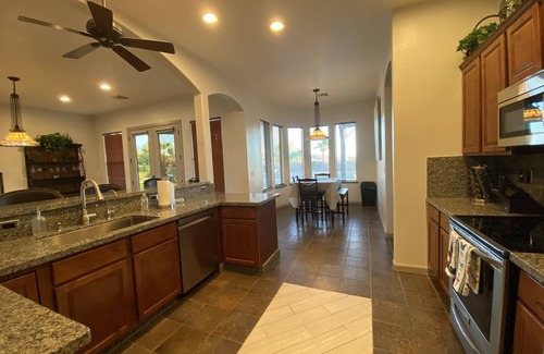 Bullhead City House | Oasis Resort Home Music