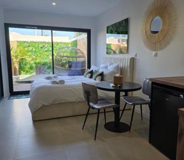 Perols Apartment | Oasis SpaLagon Chauffé 37 climatisé Arena Parc Expo