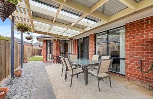 Clifton Springs House | Oasis Springs