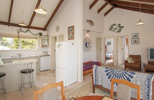 Tairua Cottage | Oasis Tairua - Tairua Holiday Home
