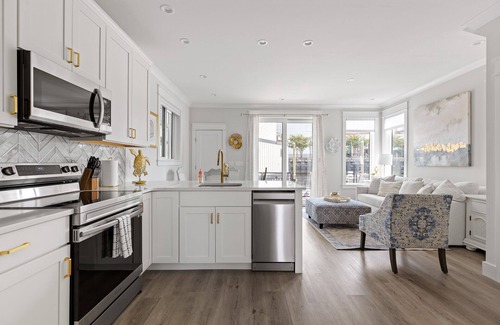 Wilmington Apartment | Oasis @ The Cove Riverwalk Villas