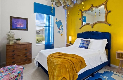 Trafalgar Village House | OASIS WITH DISNEY'S ALADDIN VR/ARCADE/XBOX