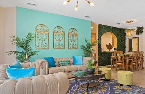 Trafalgar Village House | OASIS WITH DISNEY'S ALADDIN VR/ARCADE/XBOX