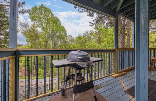 Chalet Village Cottage | Ober Gatlinburg*Seasonal Resort Pool*Hot Tub*WiFi*Views
