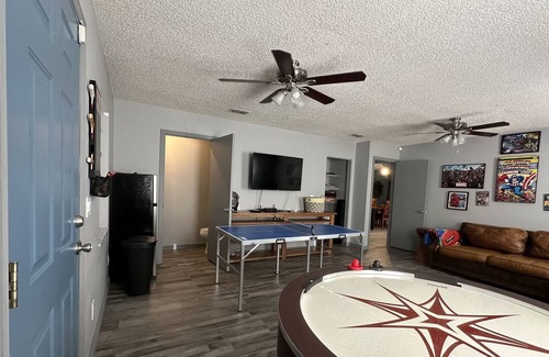Fellowship House | Ocala Country House, pool, game room & playground,10 min to WEC!