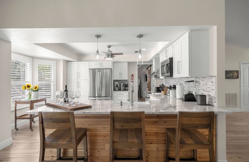 Historic District House | Ocala Starlit Family Retreat with Hot Tub and Fire Pit