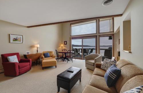 Boyne City House | Ocasa Vista