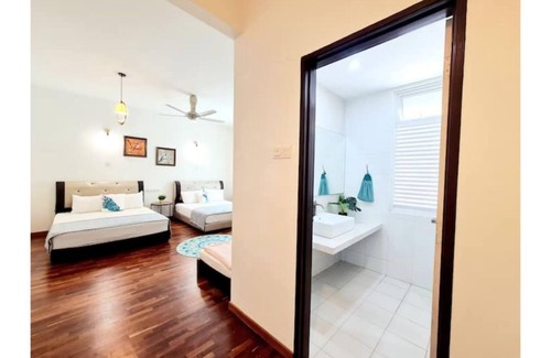 Tanjung Bungah House | Ocean 25 海洋贰拾伍 Shamrock Beach BigGroup 5 bedroom