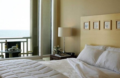Northeast Virginia Beach Resort | Ocean Beach Club and Oceanaire is the nicest resort in Virginia Beach - 4 stars