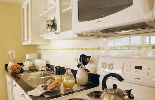 Northeast Virginia Beach Resort | Ocean Beach Club and Oceanaire is the nicest resort in Virginia Beach - 4 stars