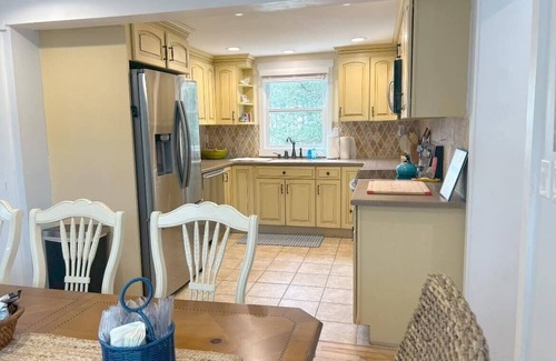 Ocean Beach House | Ocean Beach - family friendly house 7 houses from the beach