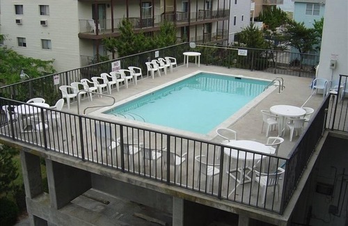 Midtown Ocean City Condo | Ocean block, pool, elevator, midtown, steps to the beach, 2BR 2B