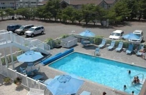 Beach Haven Condo | Ocean Block - steps to ocean, pool & restaurants
