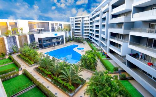 Heliopolis Apartment | Ocean Blue Studios