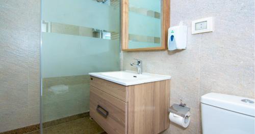 Heliopolis Apartment | Ocean Blue Studios