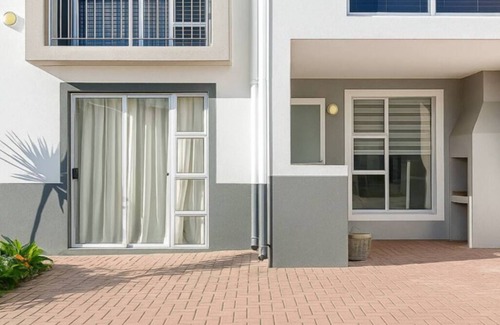 Big Bay Apartment | Ocean Breeze 138
