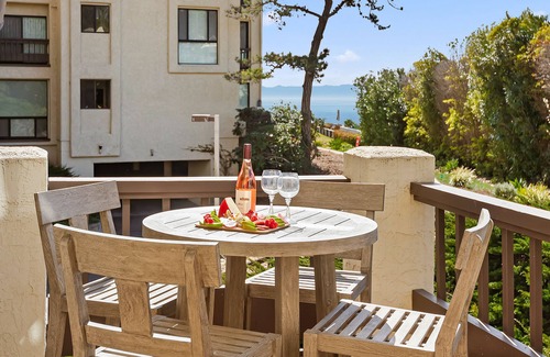 Montecito Condo | Ocean Breeze at Montecito Shores - Luxury Beach Living in Montecito