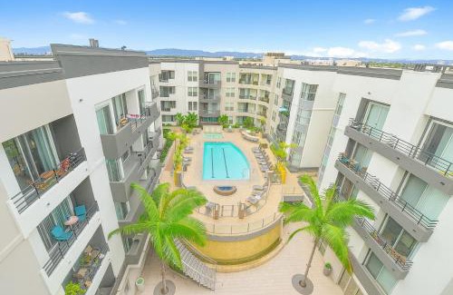 Marina del Rey Apartment | Ocean Breeze - Marina del Rey Suites with Pool, Gym & Hot Tub