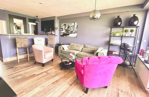 Zandvoort Apartment | Ocean BreezeApartment: WakeUp 2 Sound of the Waves -2 BedRoom-Beach Front-20feet