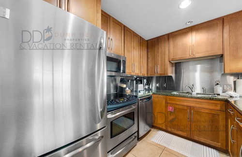 Biloxi Condo | Ocean Club 401 Enjoy panoramic views of the Gulf!