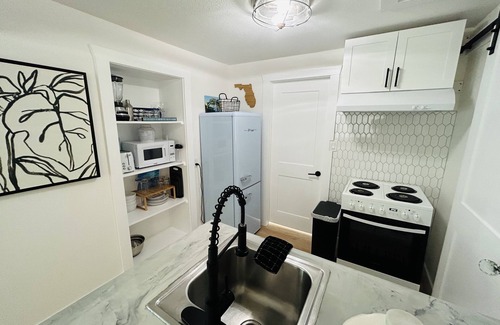 St. Pete Beach Cottage | "Ocean" Cottage on Sunset Beach