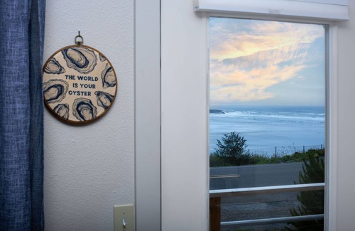 Yachats Apartment | Ocean Cove Inn #1 - Ocean View