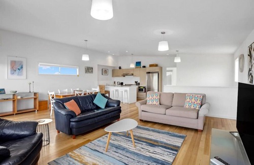 Goolwa Beach House | Ocean Drift, family getaway at Goolwa Beach