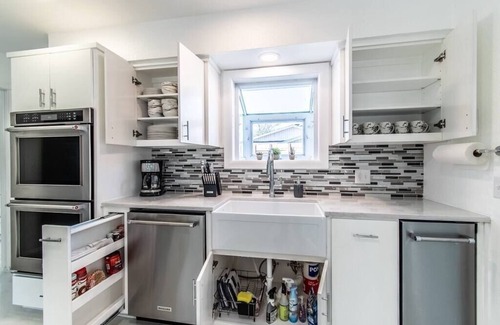 Bay Area House | Ocean Drive Splendor Awaits