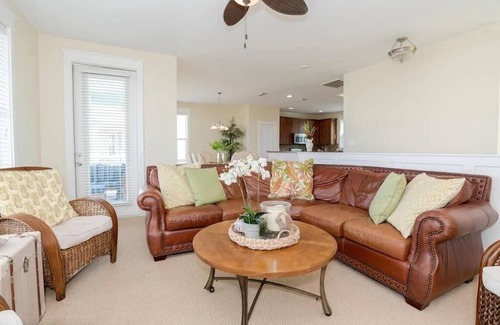 Galveston House | Ocean Facing 4/4 with Beach & Bay Views and Resort Style Amenities!