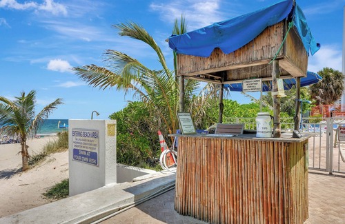 Galt Mile Apartment | Ocean Front 2-bedroom Suite