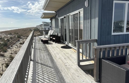 Harvey Cedars Apartment | Ocean front 3 bedroom 1 bath 2nd floor with great ocean views
