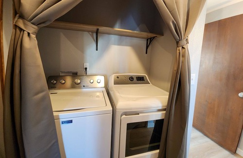 Yachats House | Ocean Front 5 BR Home! Yachats, Walk to Everything! Dog Friendly!