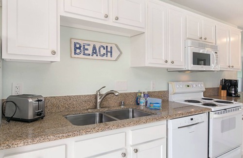 Mission Beach Condo | Ocean Front Beach Mission Penthouse!