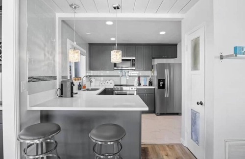 South Laguna House | Ocean Front Beach Cottage