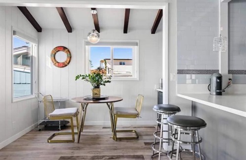 South Laguna House | Ocean Front Beach Cottage