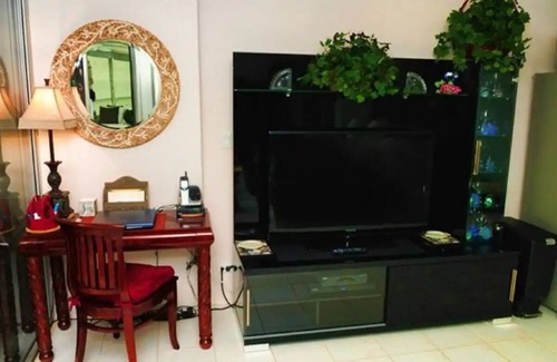 Honolulu Condo | Ocean Front Breathtaking Views Prime Gold Coast Location Private Beach Access