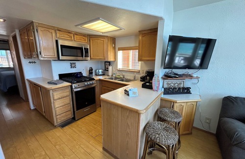 Smith River Cabin | Ocean Front Cabin 11 with Private Jacuzzi & Superb Views