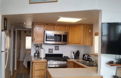 Smith River Apartment | Ocean Front Cabin 11 w Jacuzzi Superb Views