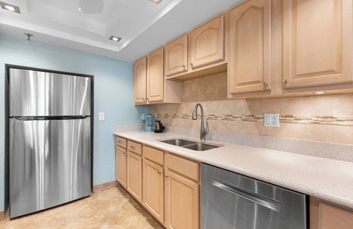 New Smyrna Beach Condo | 🌊Ocean Front Complex | Ocean Views | Ground Floor Condo | Las Brisas 502🌊