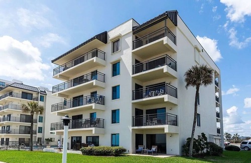 Ormond-by-the-Sea Condo | Ocean Front Condo in Ormond By The Sea (Ormond Beach)
