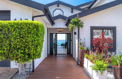 La Jolla House | Ocean Front Escape